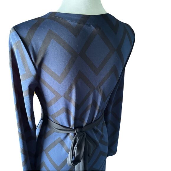 Ann Taylor Navy and Black Geometric Print Wrap Dress | Size 4 | EUC - Picture 6 of 8